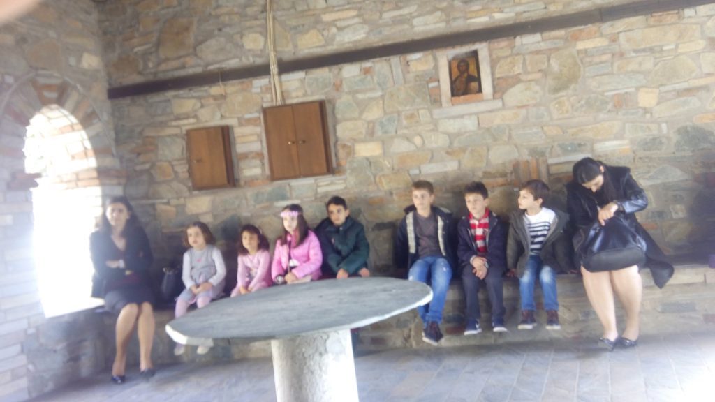 «Πάμε βιβλιοθήκη… για παραμύθια από όλο τον κόσμο!»