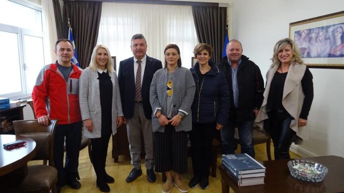 ΜΕ ΤΟΝ ΔΗΜΑΡΧΟ Ν. ΕΥΑΓΓΕΛΟΥ ΣΥΝΑΝΤΗΘΗΚΕ ΤΟ Δ.Σ. ΤΟΥ ΕΜΠΟΡΙΚΟΥ ΣΥΛΛΟΓΟΥ ΕΛΑΣΣΟΝΑΣ