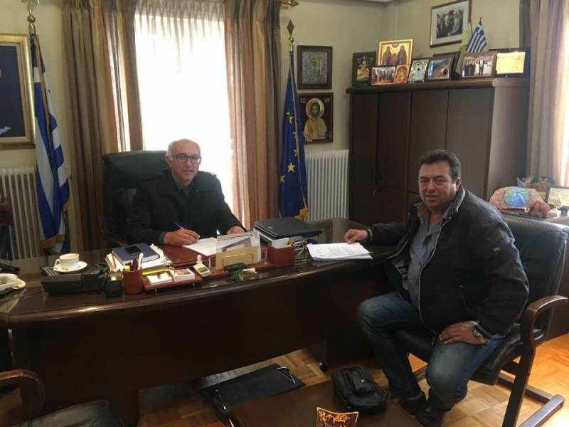 Έπεσαν οι υπογραφές για τρία μεγάλα έργα στη Δεσκάτη