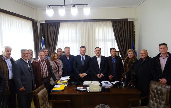 ΧΡ. ΚΕΛΛΑΣ: ΚΟΙΝΟ ΜΕΤΩΠΟ ΔΗΜΑΡΧΟΥ ΚΑΙ ΒΟΥΛΕΥΤΩΝ ΓΙΑ ΤΗΝ ΓΑΛΑΚΤΟΚΟΜΙΚΗ ΣΧΟΛΗ