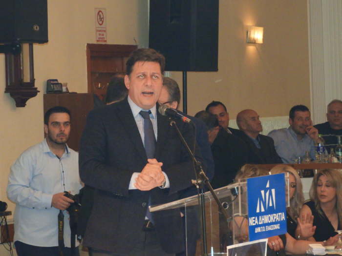 Ο Μιλτιάδης Βαρβιτσιώτης στην Ελασσόνα. Κλικς από την εκδήλωση της ΔΗΜΤΟ