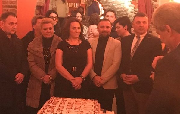 ΧΡΕΟΣ ΜΑΣ ΝΑ ΣΤΗΡΙΞΟΥΜΕ ΤΟ ΙΣΧΥΡΟ ΘΕΜΕΛΙΟ ΤΗΣ ΧΩΡΑΣ ΜΑΣ