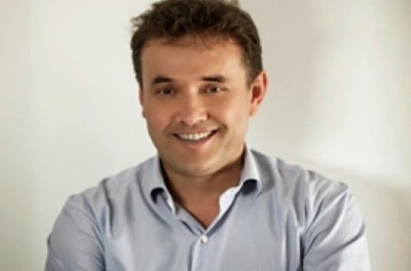 ΑΝΕΣΤΕΙΛΕ ΤΗ ΛΕΙΤΟΥΡΓΙΑ ΤΗΣ Η “ΝΕΑ ΠΟΡΕΙΑ” ΤΟΥ Β. ΒΑΡΝΑ