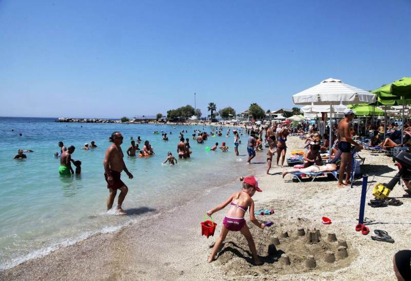 Ξεκίνησε στο Εργατικό κέντρο η υποβολή αιτήσεων για τη συμμετοχή στο Πρόγραμμα Επιδότησης Διακοπών