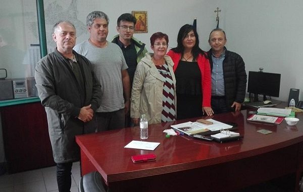 ’ΕΠΙΣΚΕΨΗ Δ.Σ ΣΥΛΛΟΓΟΥ ΕΚΠΑΙΔΕΥΤΙΚΩΝ Π.Ε. ΕΛΑΣΣΟΝΑΣ ΣΤΗΝ Δ/ΝΤΡΙΑ Π.Ε ΛΑΡΙΣΑΣ