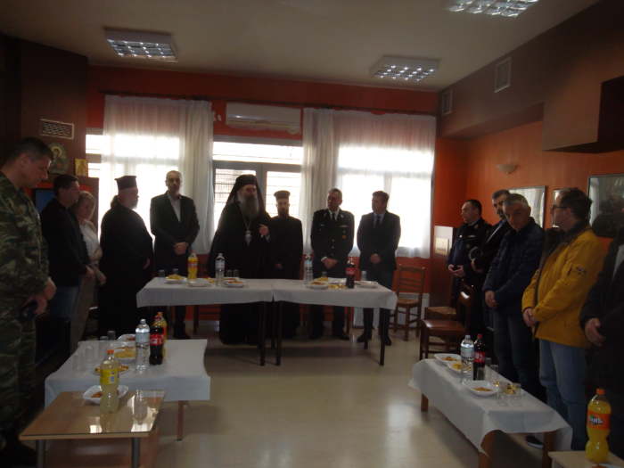 Την πρωτοχρονιάτικη πίτα έκοψε η Πυροσβεστική Υπηρεσία Ελασσόνας