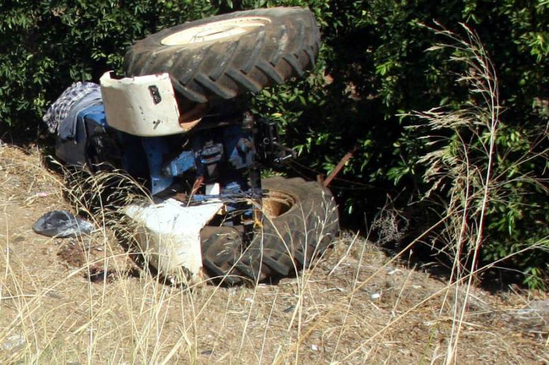 Εκτροπή τρακτέρ στη Βερδικούσια – Τυχερός ο οδηγός