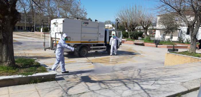 Απολυμαντικοί ψεκασμοί σε κοινόχρηστους χώρους του Δήμου Ελασσόνας