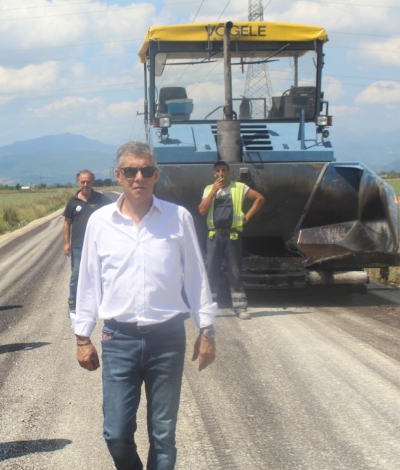 Βελτιώνει αγροτικούς δρόμους στη Βερδικούσια Ελασσόνας η Περιφέρεια Θεσσαλίας