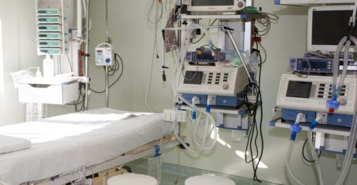 65χρονη από την Ελασσόνα χωρίς υποκείμενα νοσήματα διασωληνώθηκε στο Πανεπιστημιακό Νοσοκομείο Λάρισας