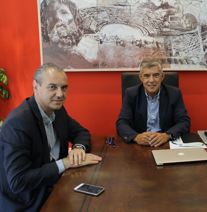 Αναβαθμίζονται ενεργειακά Γυμνάσιο Καλλιθέας και 3ο Δημοτικό Ελασσόνας με χρηματοδότηση 1.514.040 ευρώ