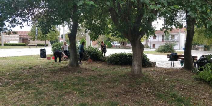 Δήμος Ελασσόνας: «Εντατικοί καθαρισμοί – συντηρήσεις και διαρκής φροντίδα στους χώρους πρασίνου»