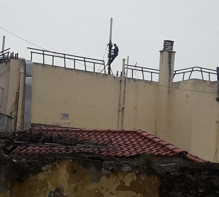 Η Λαϊκή Συσπείρωση Ελασσόνας για τις σημερινές εργασίες στο κτίριο του ΟΤΕ