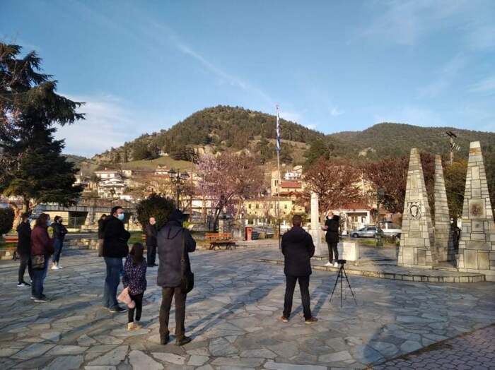 Η ΚΟΒ Τσαριτσάνης του ΚΚΕ τίμησε τη μνήμη των πεσόντων της 12 Μάρτη 1943