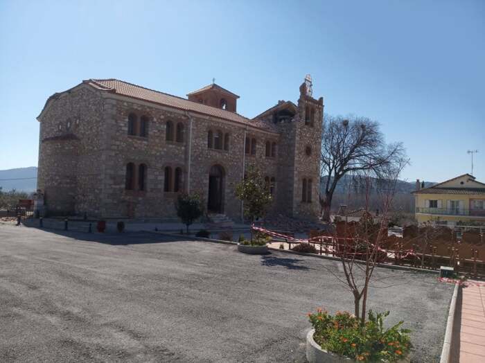 Βιβλική καταστροφή από το σεισμό στο Μεσοχώρι (ΦΩΤΟ)