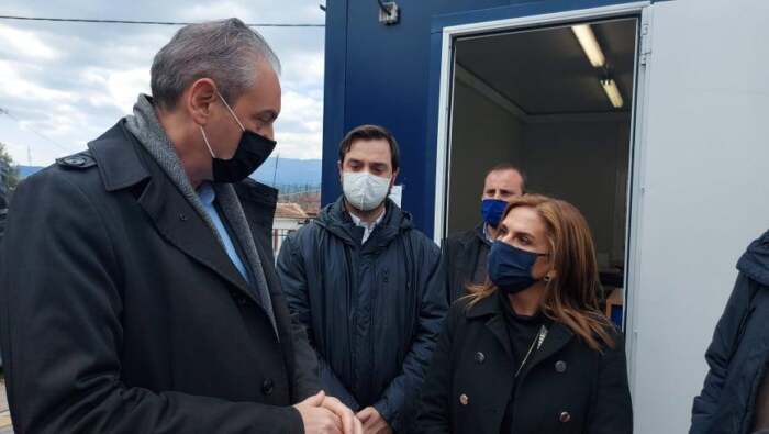Στο Μεσοχώρι Ελασσόνας η Υφυπουργός Υγείας κ. Ζωή Ράπτη – Αυτοψία στις προσωρινές δομές υγείας