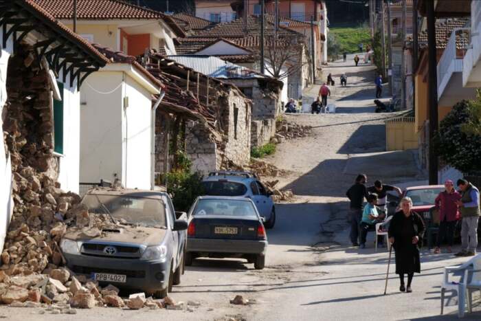 Προσωρινή μεταστέγαση Λυκείου Δομενίκου και Καλλιθέας