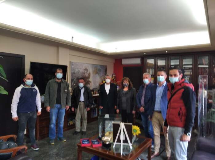 Συνάντηση της Επιτροπής Αλληλεγγύης και Διεκδίκησης Σεισμοπλήκτων του Δήμου Ελασσόνας με τον Κ. Αγοραστό