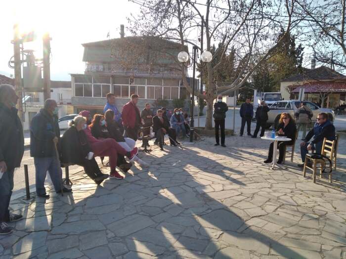 Συνεχίζονται οι περιοδείες της Επιτροπής Αλληλεγγύης και Διεκδίκησης για την αποζημίωση και αποκατάσταση των σεισμόπληκτων του Δήμου Ελασσόνας