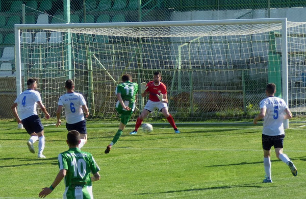 Πληγώθηκε στις καθυστερήσεις ο Οικονόμος… πληγώθηκε και το ποδόσφαιρο μετά… (φωτ.)