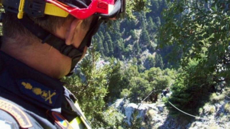 Ελασσόνα: Παρέα 5 ατόμων έσωσε η Πυροσβεστική σε δύσβατη περιοχή του Ολύμπου