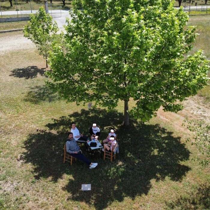 Οικογένεια στην Ελασσόνα περιγράφει πως κόλλησε κορωνοϊό και πως βγήκε αλώβητη