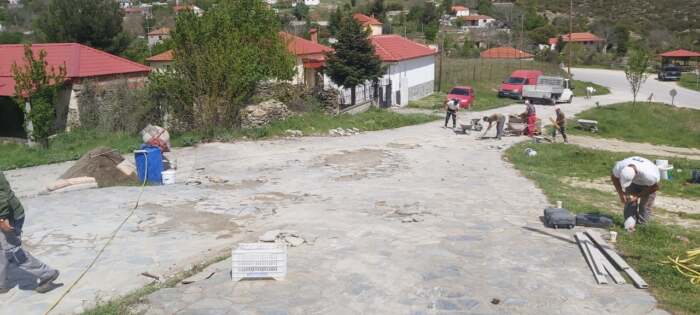 Αποκατάσταση πλακόστρωτου στη Σκαμνιά Ολύμπου