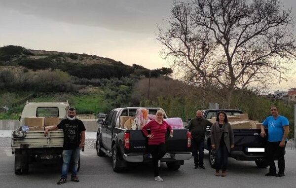 ΑΠΟΔΗΜΟΙ ΕΛΑΣΣΟΝΙΤΕΣ ΚΑΙ ΛΑΡΙΣΑΙΟΙ ΟΡΓΑΝΩΣΑΝ ΕΚΣΤΡΑΤΕΙΕΣ ΑΛΛΗΛΕΓΓΥΗΣ ΣΤΟΥΣ ΠΛΗΓΕΝΤΕΣ