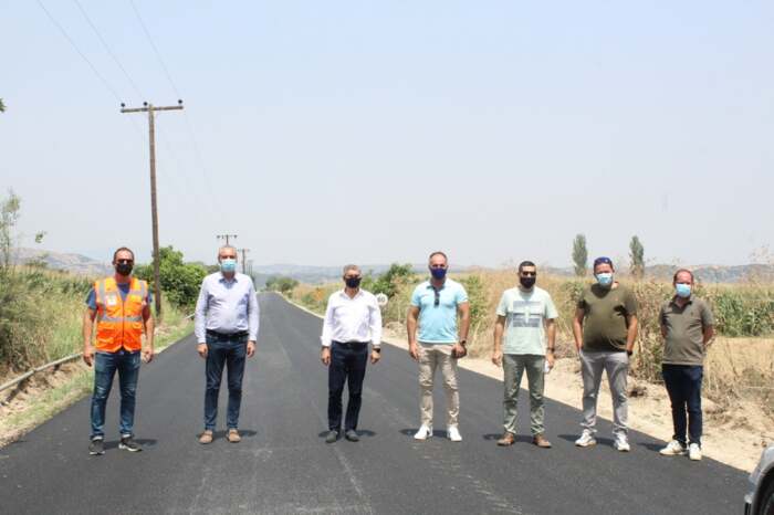 Στα έργα οδικής ασφάλειας που υλοποιεί η Περιφέρεια στην Ελασσόνα ο Κώστας Αγοραστός