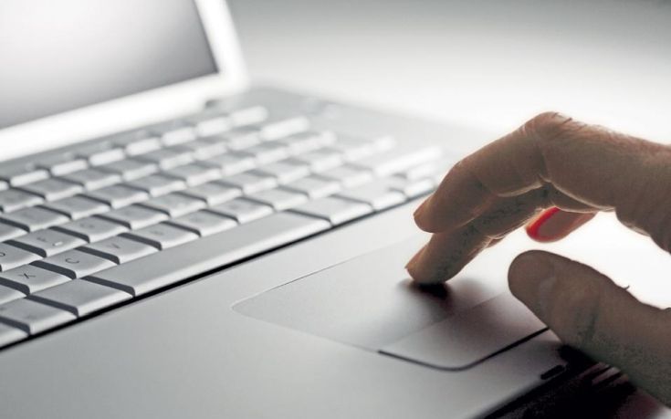 Εξαπάτησαν σαραντάχρονη στην Ελασσόνα αφαιρώντας της από την τράπεζα 34.800 ευρώ