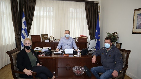 12 ΑΠΙΝΙΔΩΤΕΣ ΣΕ ΔΗΜΟΣΙΟΥΣ ΧΩΡΟΥΣ ΟΛΟΥ ΤΟΥ ΔΗΜΟΥ ΘΑ ΤΟΠΟΘΕΤΗΣΕΙ Ο Ο.Κ.Π.Α.Π. ΕΛΑΣΣΟΝΑΣ