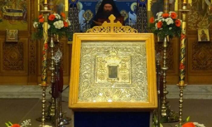 Στο Βόλο η Ιερά Εικόνα της Παναγίας Ολυμπιώτισσας που φυλάσσεται στην Ι.Μ. της Μητροπόλεως Ελασσώνος