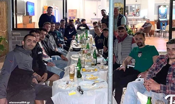 Δειπνώντας στο Στεφανόβουνο, είπαν καλό καλοκαίρι στον Οικονόμο