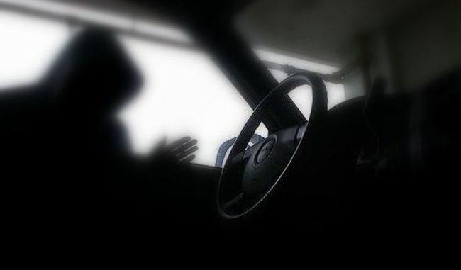 ΕΞΙΧΝΙΑΣΤΗΚΕ ΚΛΟΠΗ ΑΝΤΑΛΛΑΚΤΙΚΩΝ ΑΥΤΟΚΙΝΗΤΟΥ ΠΟΥ ΔΙΕΠΡΑΞΕ ΚΑΤΟΙΚΟΣ ΤΥΡΝΑΒΟΥ ΣΤΗΝ ΕΛΑΣΣΟΝΑ