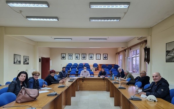 ΕΥΡΕΙΑ ΣΥΣΚΕΨΗ ΣΤΗΝ ΕΛΑΣΣΟΝΑ ΓΙΑ ΤΟ ΜΝΗΜΕΙΟ ΠΟΝΤΙΑΚΟΥ ΕΛΛΗΝΙΣΜΟΥ