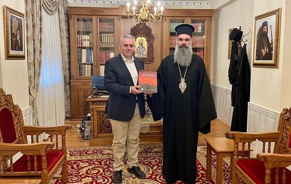 ΝΑ ΠΑΨΟΥΝ ΤΑ ΤΥΜΠΑΝΑ ΤΟΥ ΠΟΛΕΜΟΥ ΣΤΗΝ ΠΟΛΥΠΑΘΗ ΟΥΚΡΑΝΙΑ