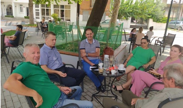 ΠΕΡΙΟΔΕΙΑ ΣΕ ΒΛΑΧΟΓΙΑΝΝΙ ΚΑΙ ΠΡΑΙΤΩΡΙ ΤΩΝ ΣΤΕΛΕΧΩΝ ΤΟΥ ΚΚΕ Τ. ΤΣΙΑΠΛΕ ΚΑΙ Δ. ΑΒΡΑΝΑ