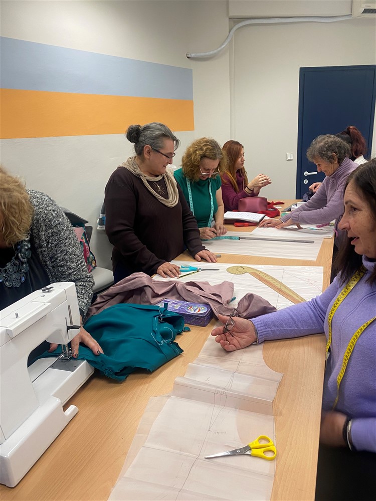 Κ.Δ.Β.Μ. Δήμου Ελασσόνας: Ολοκληρώθηκε η εκπαίδευση ενηλίκων στην Κοπτική Ραπτική»