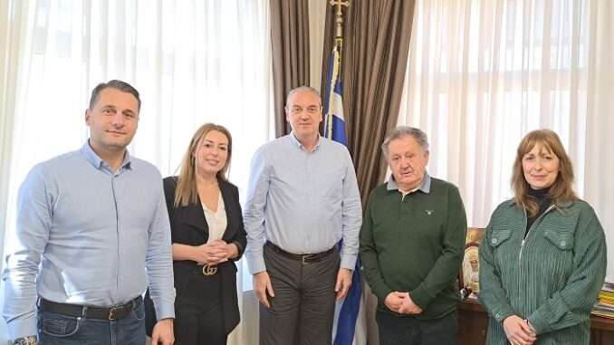 ΔΗΜΟΣ ΕΛΑΣΣΟΝΑΣ: ΕΠΑΓΓΕΛΜΑΤΙΚΗ ΚΑΤΑΡΤΙΣΗ ΒΟΗΘΩΝ ΜΑΓΕΙΡΩΝ ΑΠΟ ΤΟ ΚΕΚ ΔΥΠΑ ΛΑΡΙΣΑΣ