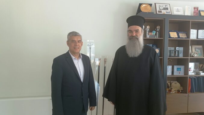 ΣΥΝΑΝΤΗΣΗ ΤΟΥ ΠΕΡΙΦΕΡΕΙΑΡΧΗ ΜΕ ΤΟΝ ΜΗΤΡΟΠΟΛΙΤΗ ΕΛΑΣΣΩΝΟΣ