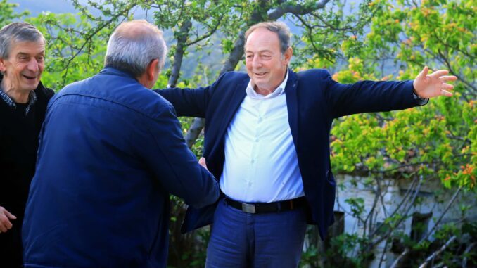 Σ. ΒΟΥΛΓΑΡΗΣ: ΑΠΑΙΤΕΙΤΑΙ ΚΥΒΕΡΝΗΣΗ ΜΕ ΣΦΑΡΑΓΙΔΑ ΠΑΣΟΚ ΠΟΥ ΘΑ ΔΟΥΛΕΥΕΙ ΓΙΑ ΟΛΟΥΣ ΚΑΙ ΟΧΙ ΓΙΑ ΛΙΓΟΥΣ