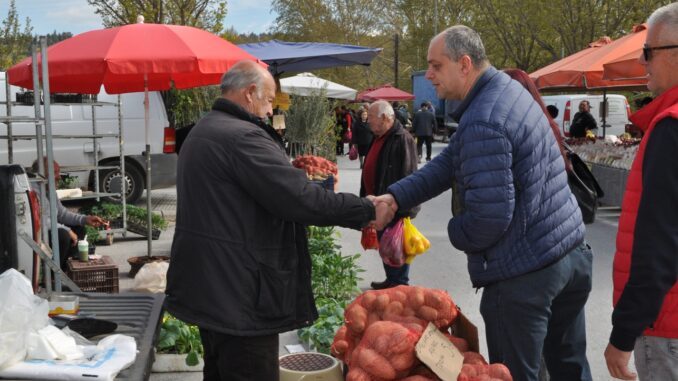 ΝΑ ΔΩΣΟΥΜΕ ΣΤΗΝ ΕΛΑΣΣΟΝΑ ΤΗΝ ΠΡΟΣΟΧΗ ΠΟΥ ΤΗΣ ΑΞΙΖΕΙ