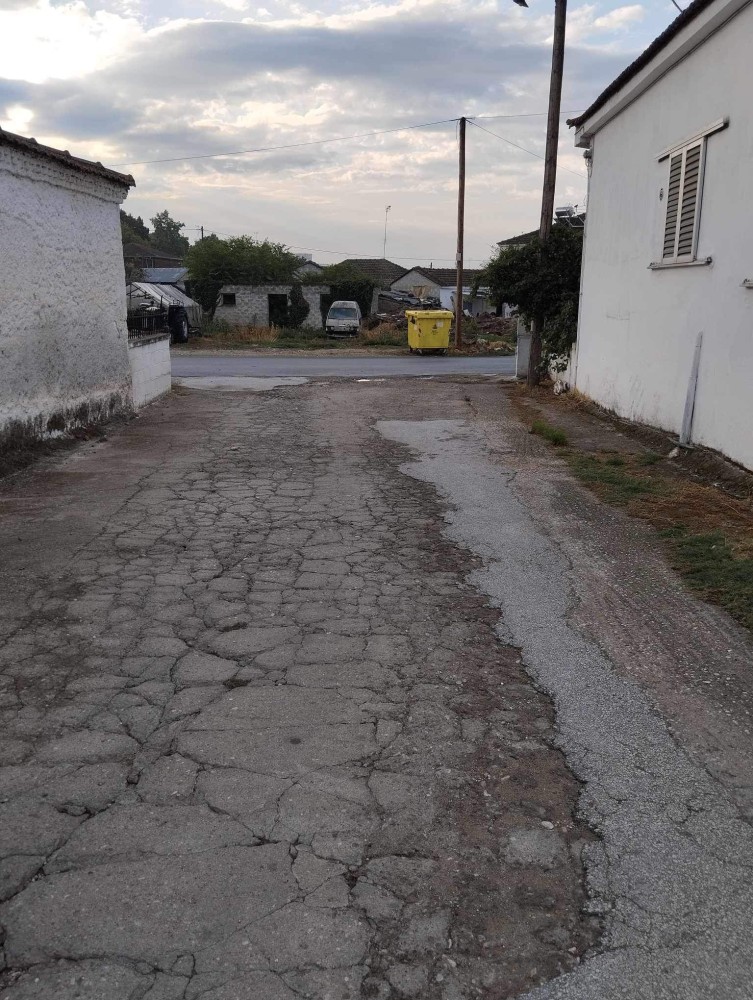 Δήμος Ελασσόνας: Νέο έργο αποκατάστασης οδοστρωμάτων και αναβάθμισης αθλητικού χώρου στην Κοινότητα Μεσοχωρίου