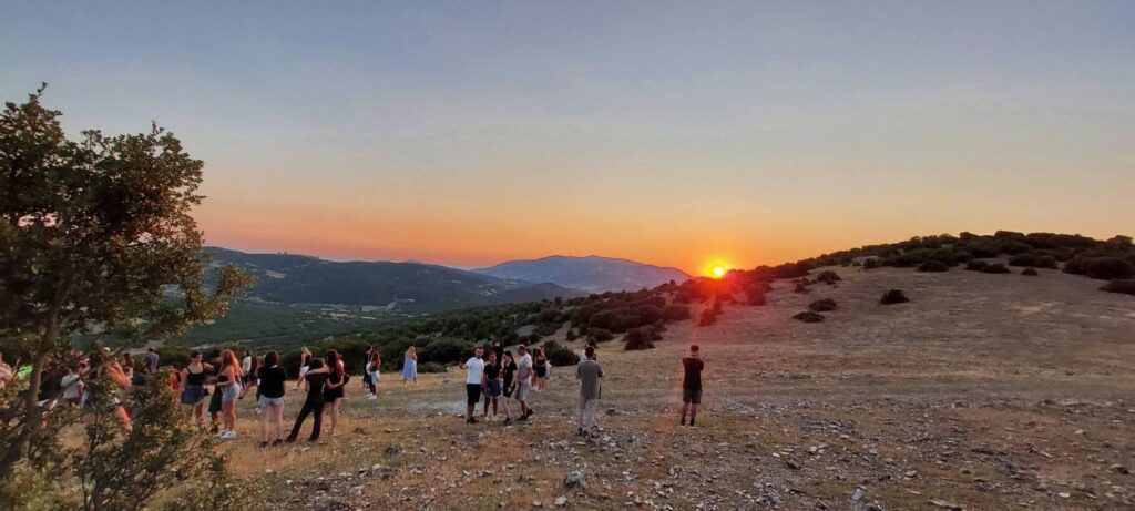 Πεζοπορία στην Πανσέληνο του «Κόκκινου Ελαφιού» στην Κρανιά Ελασσόνας