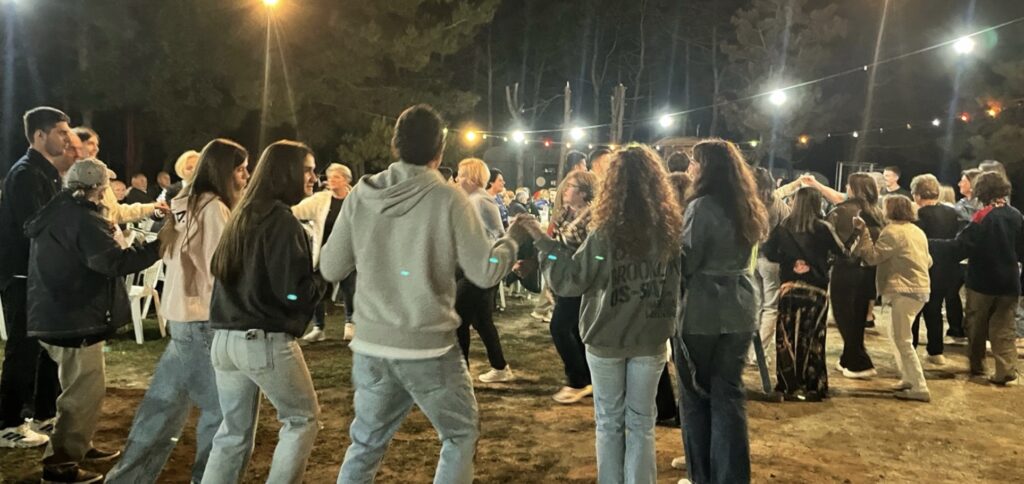Συγκίνηση, παράδοση και σημαντικές ανακοινώσεις στο Αντάμωμα των Απανταχού Αποδήμων Σκαμνιωτών (ΦΩΤΟ)