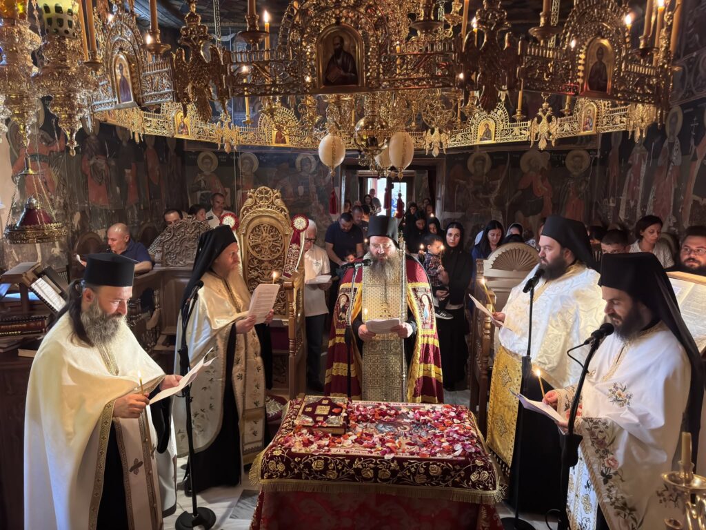 Η Ιερά Μονή Αγίας Τριάδος Σπαρμού Ολύμπου τιμάει την Παναγία μας!