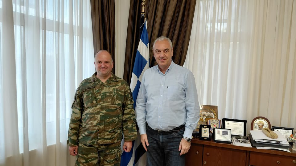 Συνάντηση του Δημάρχου Ελασσόνας με τον νέο Διοικητή της 361 ΠΑΠ